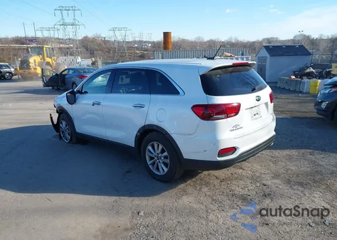 2020 Kia Sorento L/Lx z USA, uszkodzony, nr VIN 5XYPG4A32LG627856
